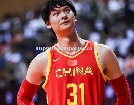 周琦首次亮相NBA大放异彩，被誉为未来之星_周琦首次亮相nba大放异彩,被誉为未来之星的是谁