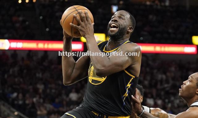 米兰体育-历年NBA常规赛联盟第一：勇士夺三连冠，哈登突破纪录，詹姆斯统治东部_